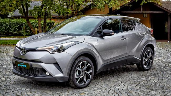 Japon otomobil üreticisi Toyota, Frankfurt Otomobil Fuarı’na yenilikleriyle damgasını vurmaya hazırlanıyor. Frankfurt Otomobil Fuarı’nda, iki özel temayla yeniliklerini sergileyecek olan Toyota, Türkiye’de üretilen ve tüm dünyada büyük satış başarısına ulaşan C-HR modelinin yeni konsepti C-HR Hy-Power’ı ilk kez bu fuarda beğenilere sunacak.